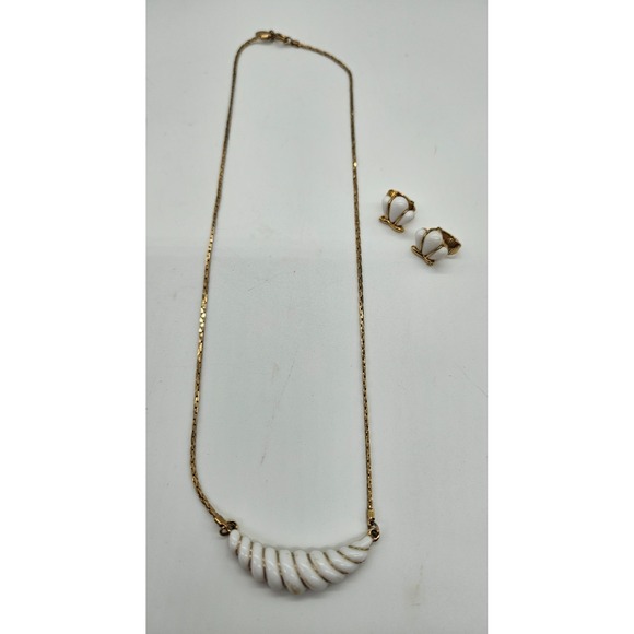 Avon Jewelry - Vintage AVON Gold Tone White Ribbed Pendant Necklace‎ and Clip On Earrings Set
